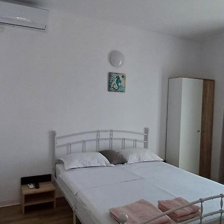 Vila Cosmin Hotel Западен Ефорие Екстериор снимка