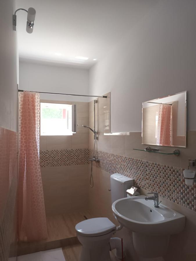 Vila Cosmin Hotel Западен Ефорие Екстериор снимка